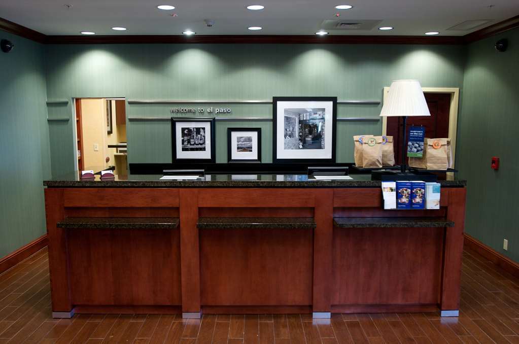 Hotel Hampton & West
